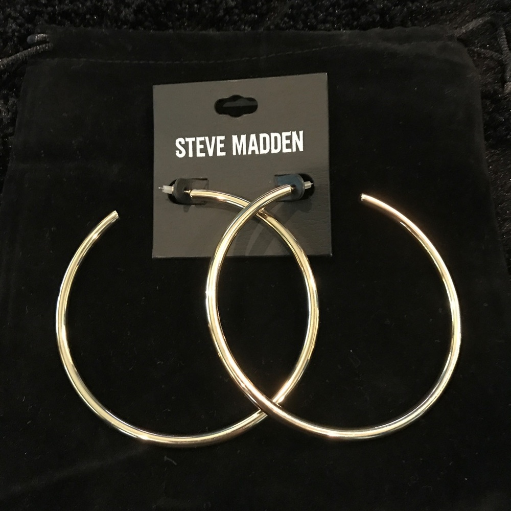 Steve Madden gold tone hoop earrings